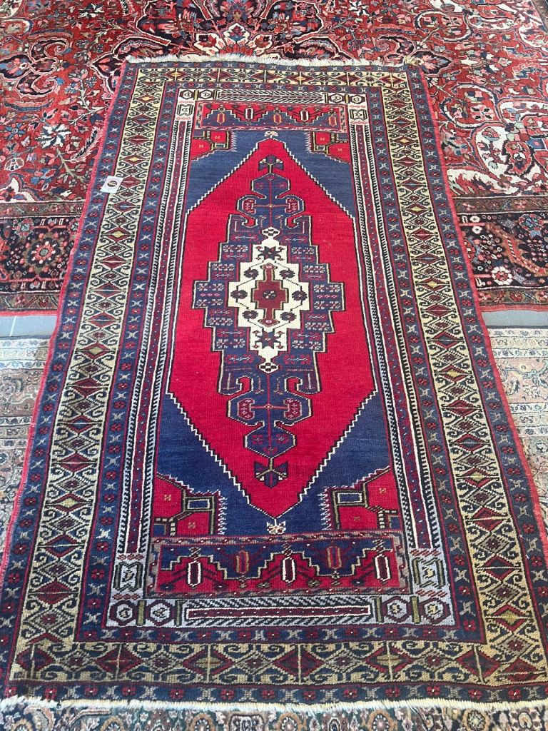 Turkish hand made rug 115x210cm