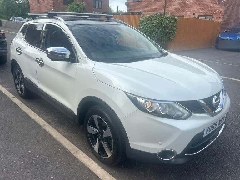 2015 Nissan Qashqai 1.6 dCi n-tec+ 2WD Euro 6 (s/s) 5dr Diesel