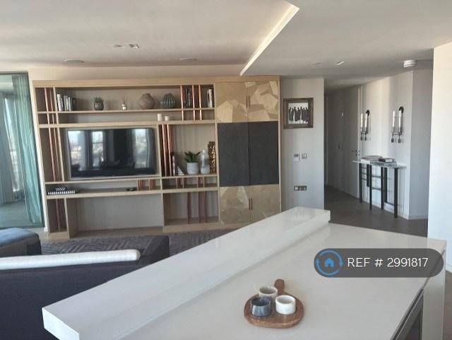 3 bedroom flat in Upper Ground, London, SE1 (3 bed) (#2991817)