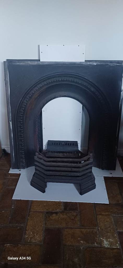 2 x Cast Iron Fireplace Inserts – Victorian Style (Solid Fuel)