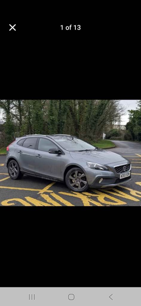 Volvo v40