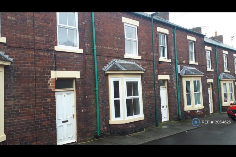 4 bedroom house in John Street, Skelton-In-Cleveland, Saltburn-By-The-Sea, TS12 (4 bed) (#3064626)