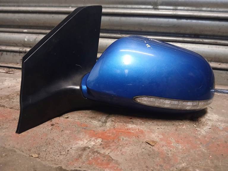 Genuine Honda Civic FD1 Wing Mirror Electric Blue Indicator Left OEM