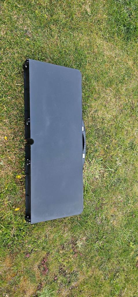 Folding picnic / camping bench 