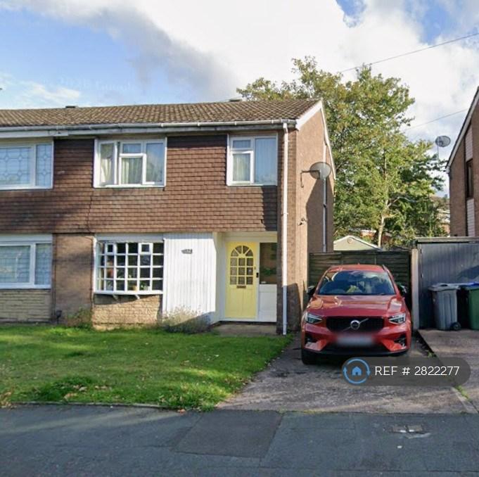 3 bedroom house in Regis Heath Road, Rowley Regis, B65 (3 bed) (#2822277)