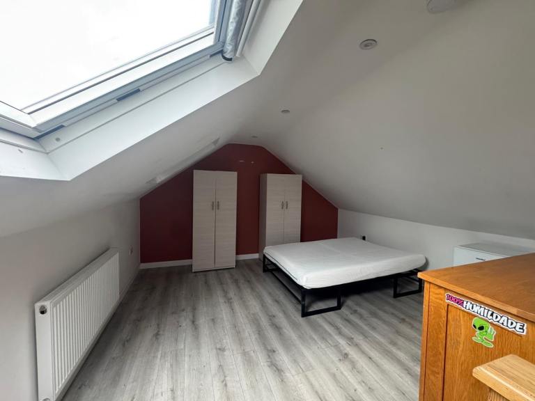 💎Very Large Double Room in Tottenham Hale- Available Now💎