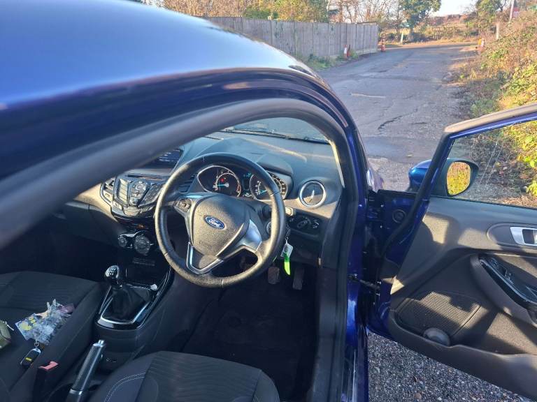 Ford, FIESTA, Hatchback, 2015, Manual, 1241 (cc), 3 doors