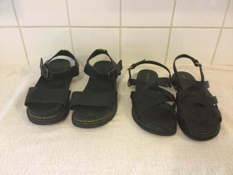 2 pairs ladies sandals, size 7, price is for both pairs