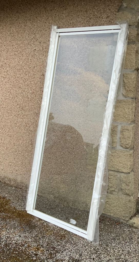 BRAND NEW, UNUSED - WHITE PIVOT SHOWER DOOR AND MATCHING FRAME