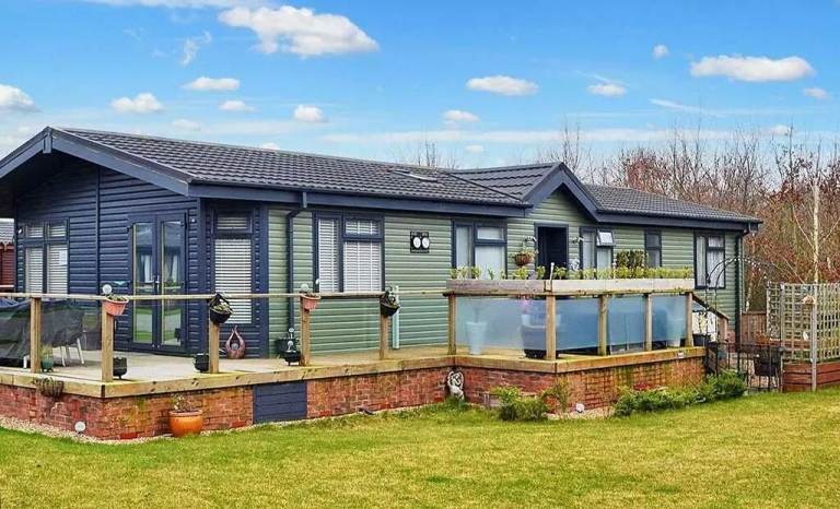 Heron Lakes Holiday Lodge For Sale - East Yorkshire 