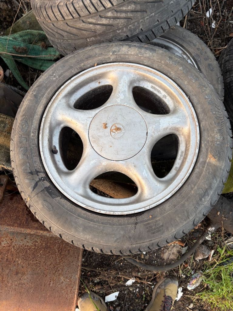 Toyota alloy wheels 