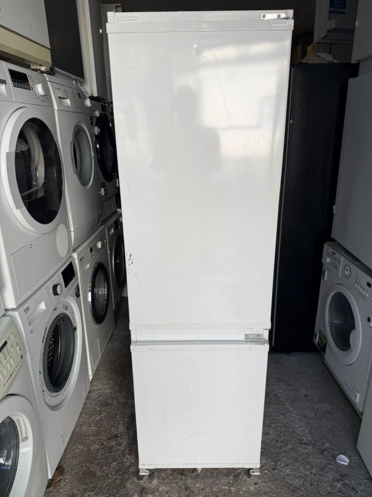 Beko 70/30 White Integrated Fridge Freezer With Free Delivery 🚚 