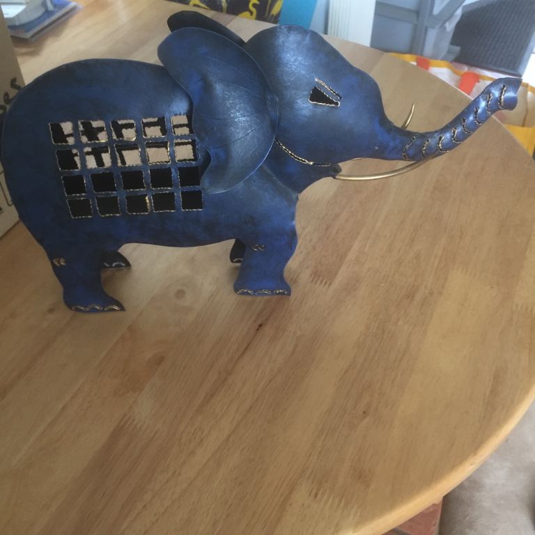 Novelty metal tea light (NEW)