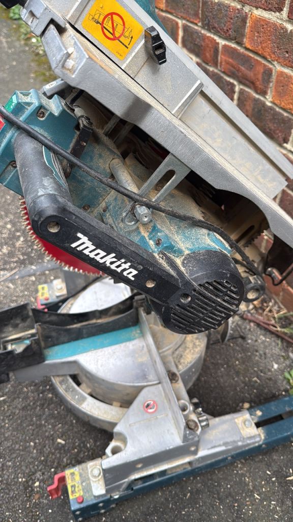 Makita LH1201FL Mitre Saw and Table Saw - Good Working Condition