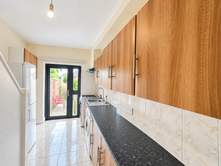 TO LET • 2-Bed House • Aldborough Road South, Newbury Park, IG3 8JE • £2,000 pcm • Bills Included
