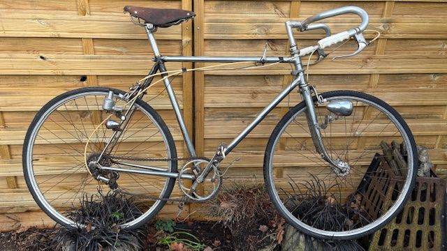 Vintage 1940's Bicycle for Restoration.