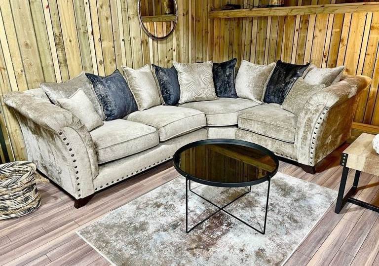 Luxury Harrison Corner Sofa – Crushed Velvet L Shape Sofa with Scatter Back Cushions