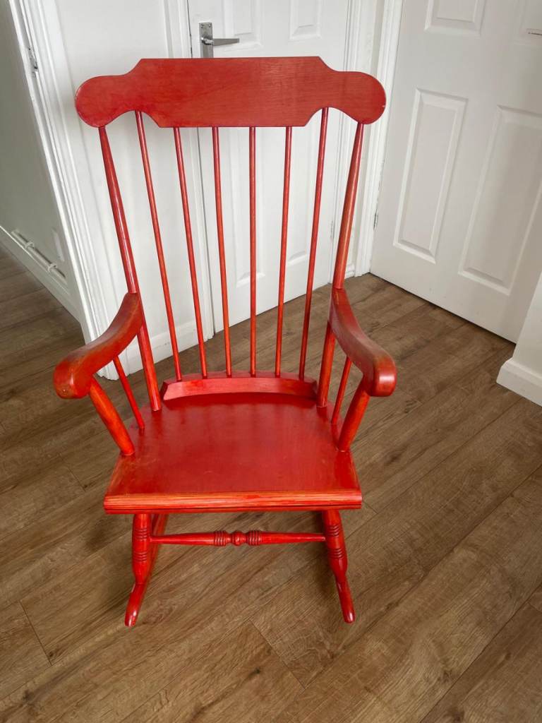 Wooden rocking chair 