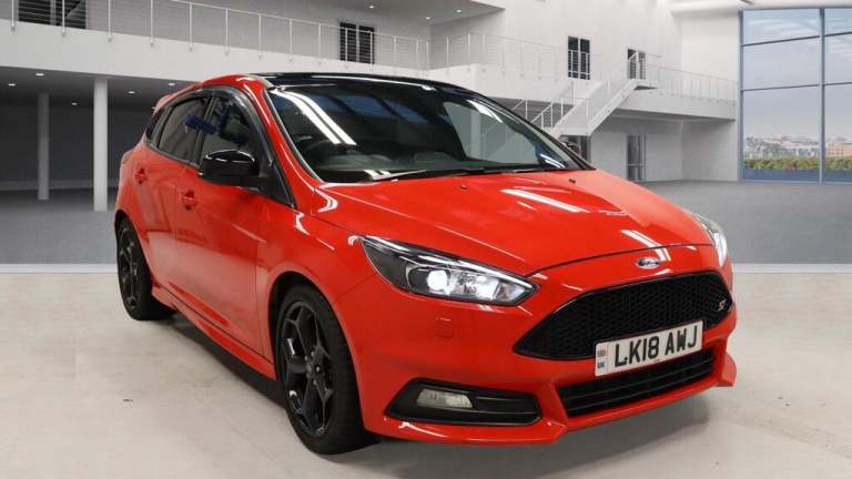 2018 Ford Focus 2.0T EcoBoost ST-3 Navigation 5dr HATCHBACK PETROL Manual