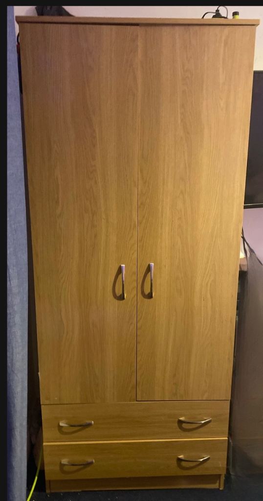 Wardrobe with 2 drawers 