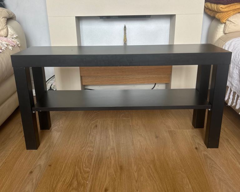 Tv shelf/bench