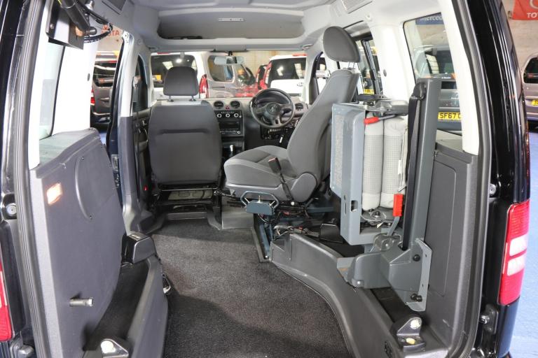 2014 Volkswagen Caddy Transfer From Wheelchair to Driver seat car, Remote Power Tailgate MPV Dies...