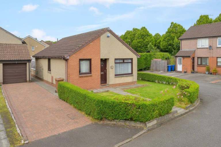 3 Bedroom Detached Bungalow