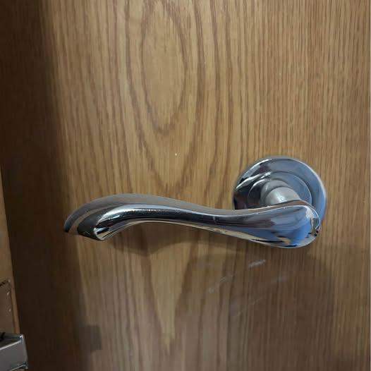 Internal Oak Doors with Handels and Hinges