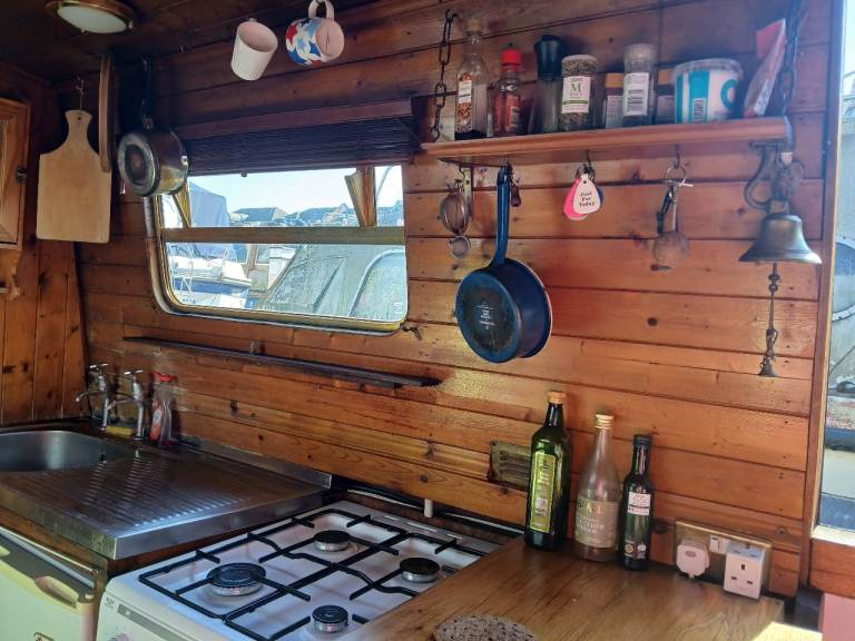 Narrowboat with residential mooring - Zone 2 - £42,000