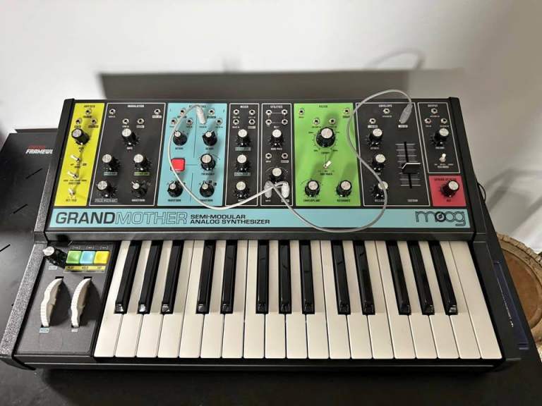 Moog Grandmother 