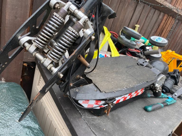 Electric Scooter. Spares or repairs. Easy fix ,  SWAPS !! SWAPS 