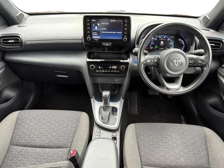 2022 Toyota Yaris 1.5 Hybrid Design 5dr CVT Estate Hybrid Automatic