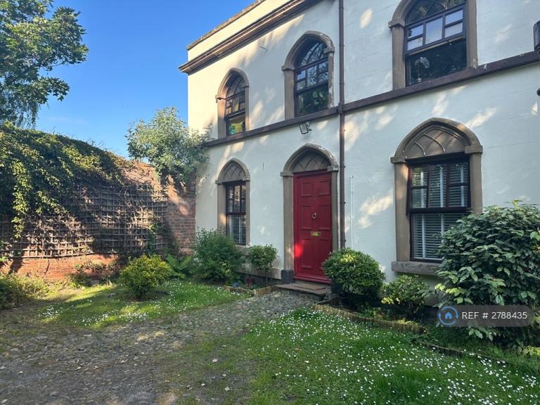 2 bedroom flat in Thingwall Lane, Liverpool, L14 (2 bed) (#2788435)