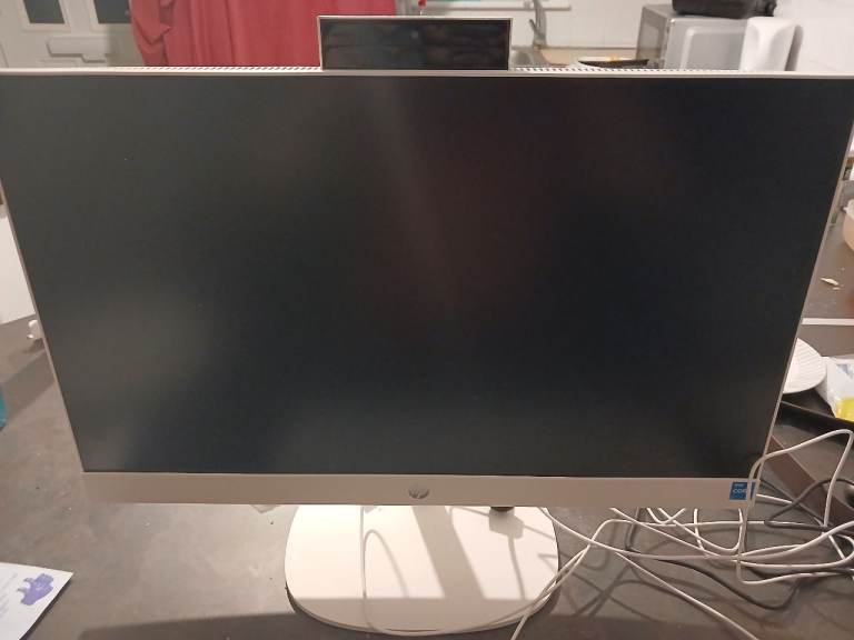 HP All-In-One Desktop, IC3, 8GB, 512GB CR0063NA