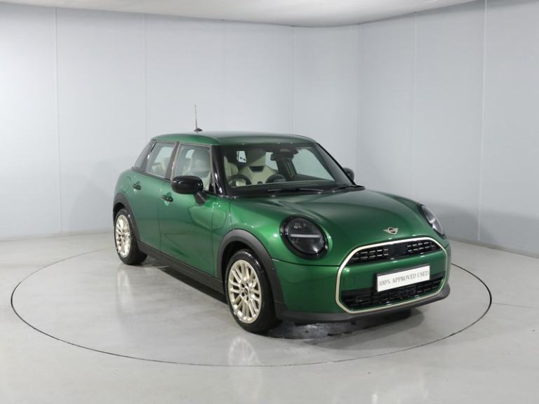 MINI COOPER 1.5 C Exclusive 5dr Auto