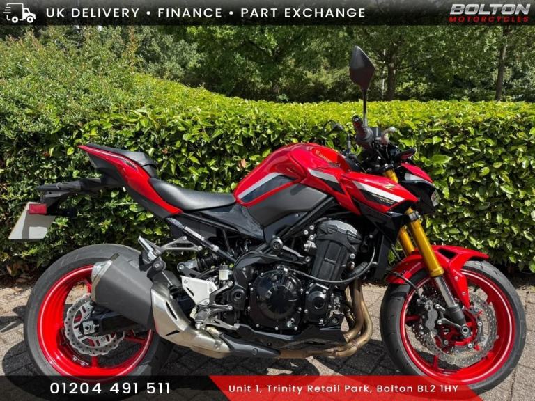 Kawasaski Z900 30th Anniversary Motorcycle Red