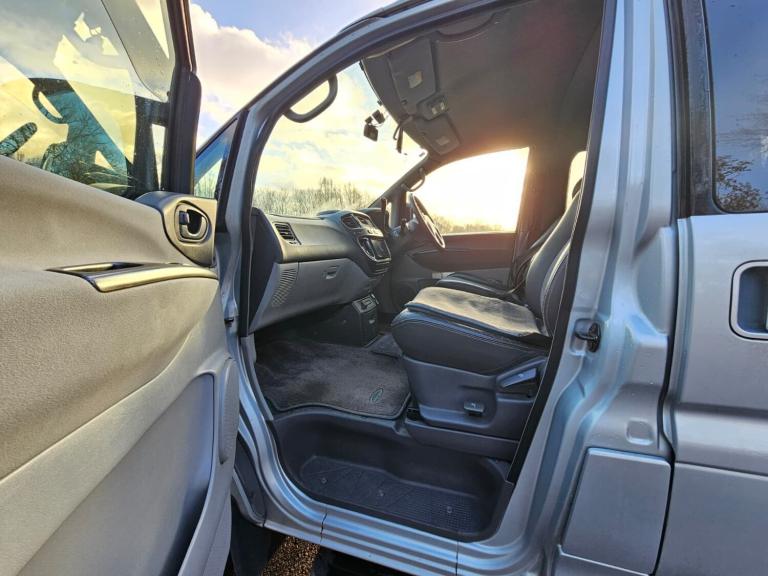 2025 Mitsubishi DELICA SPACE GEAR AUTO L400 Spacegear Chamonix 3.0 Auto V6 4X4 / 2WD MPV PETROL A...