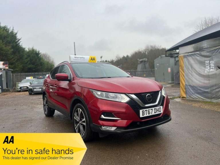 2017 Nissan Qashqai 1.6 DIG-T N-Connecta Euro 6 (s/s) 5dr HATCHBACK Petrol Manual