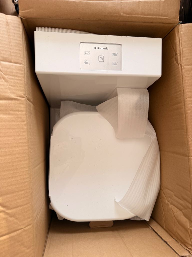 Dometic Saneo Cassette Toliet - caravan/ motorhome