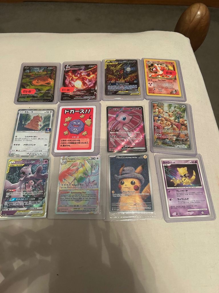 *LOOKING TO BUY POKEMON COLLECTIONS*