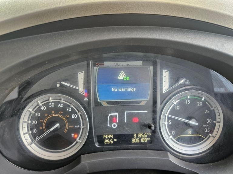 2017 DAF 18 ton curtain sider, 1 owner , low kms, warranty, UK delivery