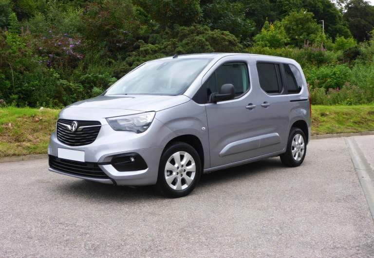 2021 Vauxhall Combo Life LIFE 1.5 D TURBO HIGH SPEC MPV VAN OR Great As Family Estate Car MPV Die...
