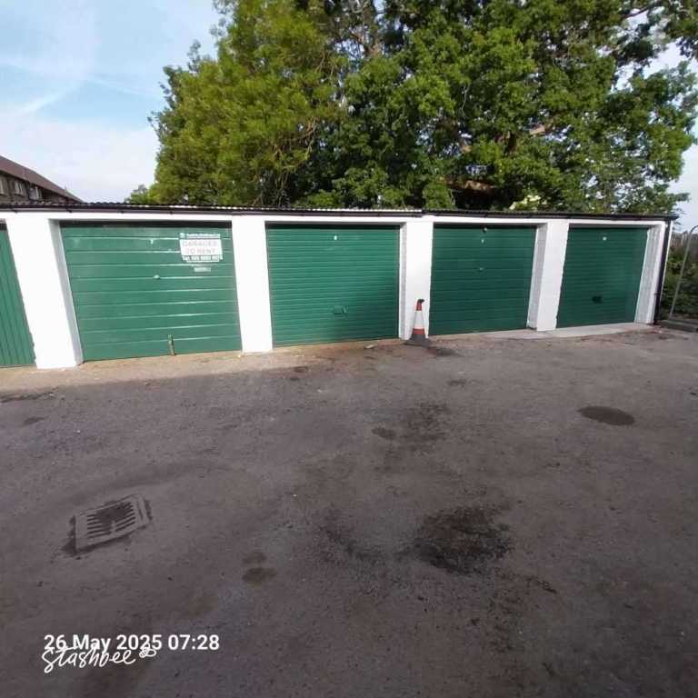 Garage to rent in Horley (RH6) | Stashbee
