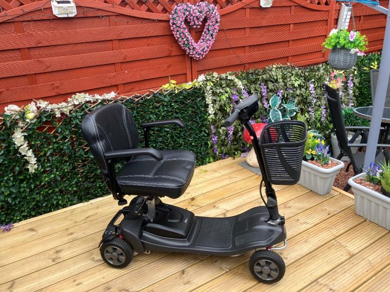 Mobility Scooter with Basket – Black, Good Condition