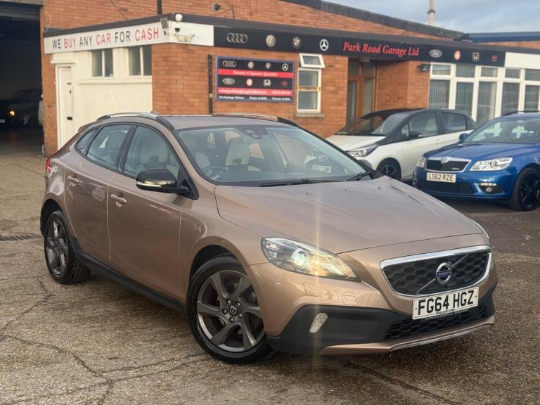 2014 Volvo V40 Cross Country 1.6 D2 Lux Powershift Euro 5 (s/s) 5dr HATCHBACK Diesel Automatic