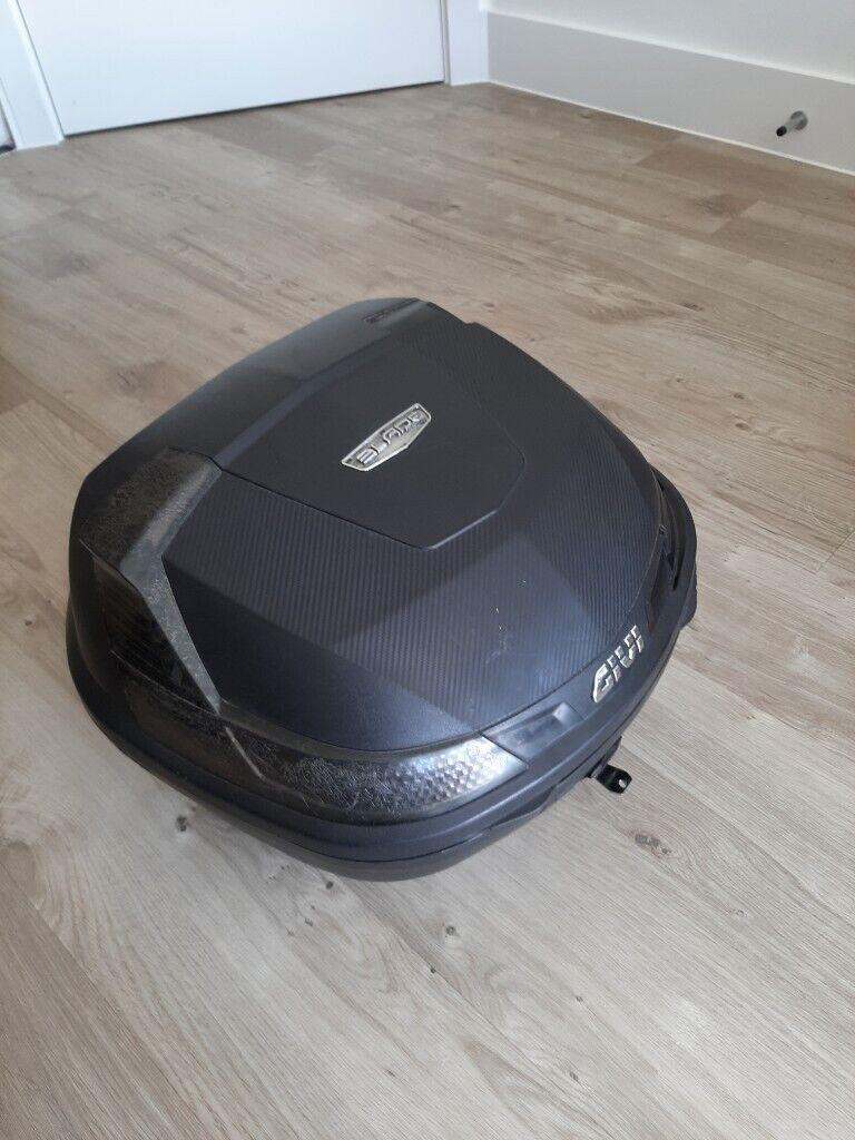 Givi Blade V37 top box