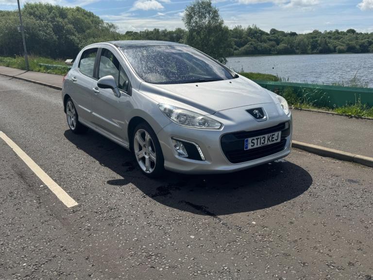 2013 Peugeot 308 1.6 e-HDi 115 Allure 5dr [Sat Nav] HATCHBACK Diesel Manual
