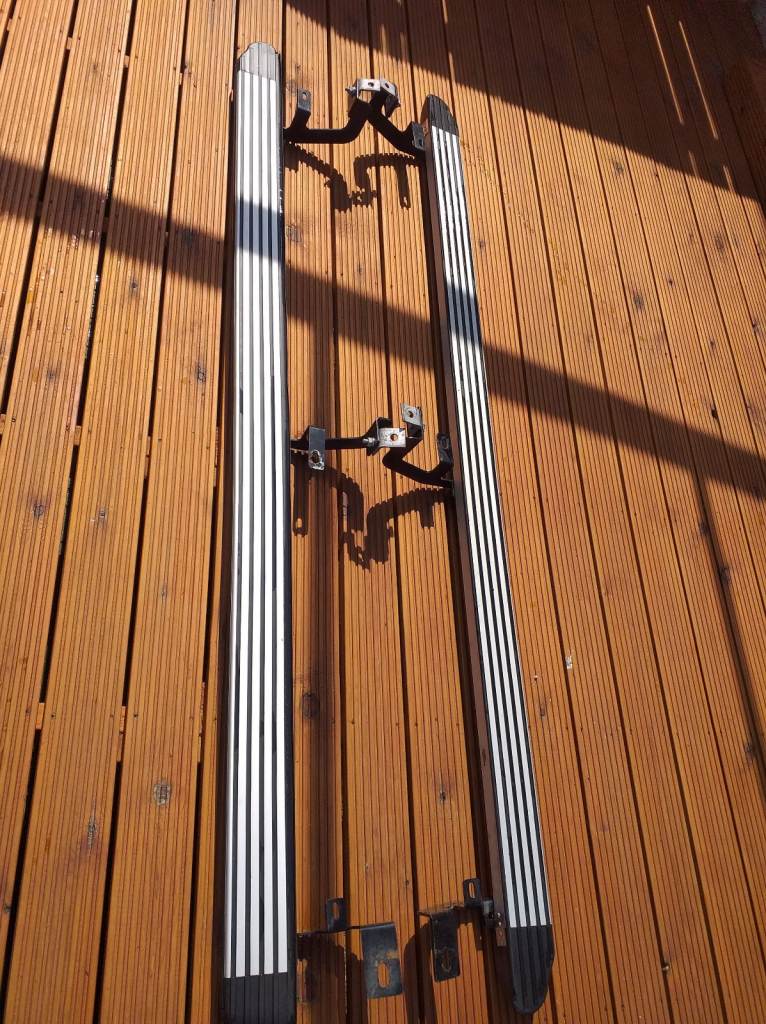 Universal Van side step