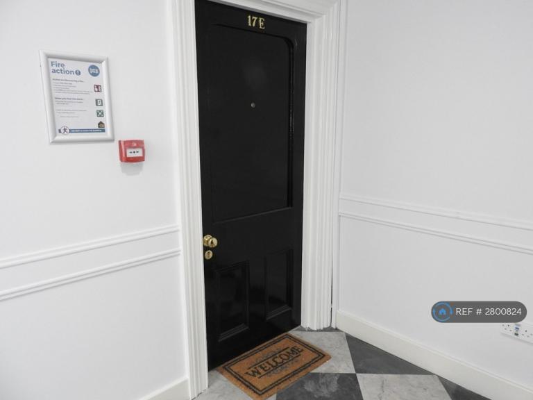 1 bedroom flat in Queen Street, Newcastle Upon Tyne, NE1 (1 bed) (#2800824)