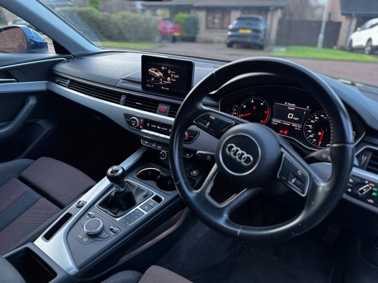 Audi, A4, Saloon, 2016, Manual, 1968 (cc), 4 doors